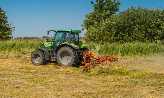 Traktor op het veld